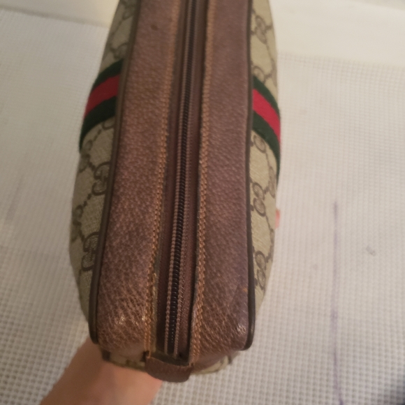 Authentic Vintage gucci GG canvas clutch - Picture 3 of 14
